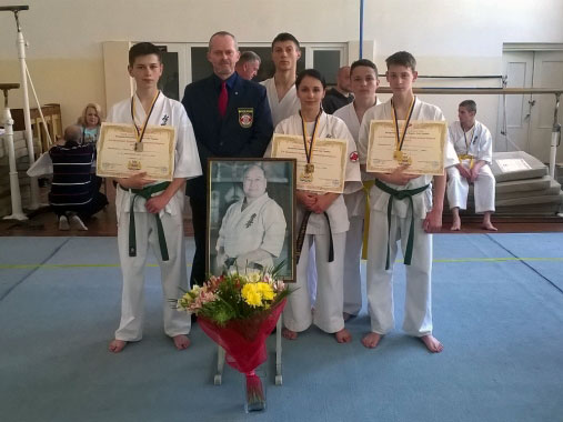 , Корсунські каратисти привезли срібло, золото і чемпіонське звання, Надросся Online