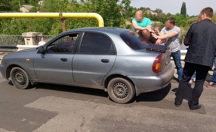 , За систематичне хабарництво затримано начальника відділення поліції, Надросся Online