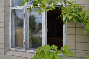 , Корсунці взялися рятувати будинок культури верстатобудівного заводу, Надросся Online