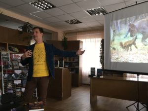 , Письменник Макс Кідрук розповів корсунцям, що таке технотрилер і чим Україна краща за Швецію, Надросся Online