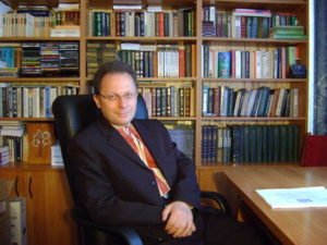 , Василь Пахаренко: «У 1933-му українській нації перебили хребет», Надросся Online