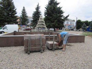 , Фонтан, який «не фонтанує». Чи запрацює цього літа міська окраса?, Надросся Online