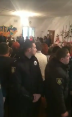 , Музей історії освіти Корсунщини відкрили під вигуки протесту, Надросся Online