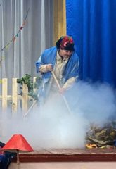 , «Еко Кіпіш»: на Корсунщині вперше поставили комедійну виставу із соціальною місією, Надросся Online
