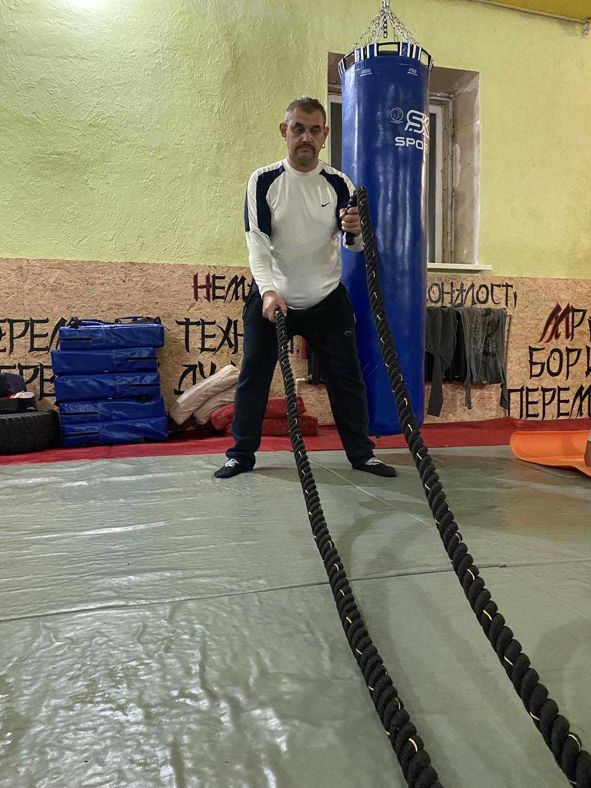 , Найважча робота – це робота над собою, Надросся Online