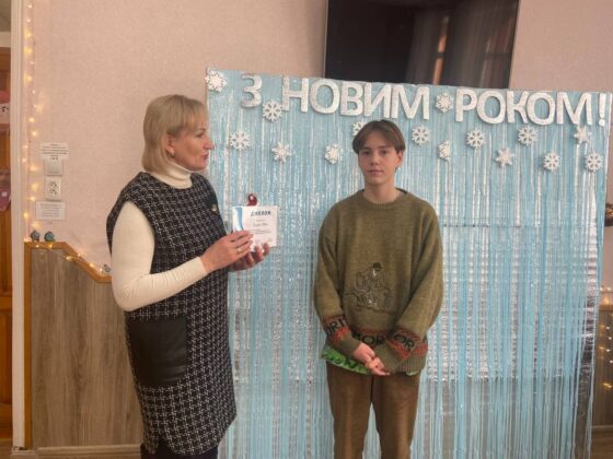 , У Корсунь-Шевченківській гімназії відзначили інтелектуальну еліту закладу, Надросся Online