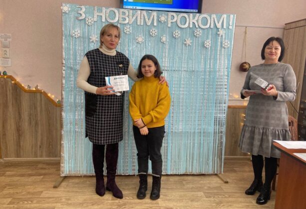 , У Корсунь-Шевченківській гімназії відзначили інтелектуальну еліту закладу, Надросся Online
