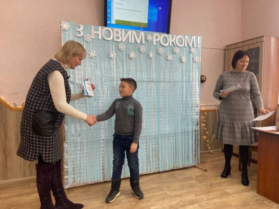 , У Корсунь-Шевченківській гімназії відзначили інтелектуальну еліту закладу, Надросся Online