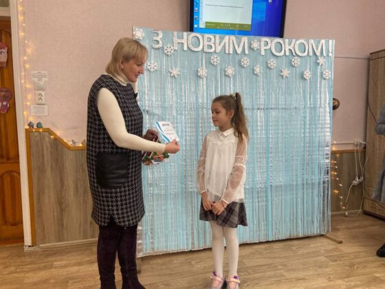 , У Корсунь-Шевченківській гімназії відзначили інтелектуальну еліту закладу, Надросся Online