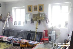 , Забрав вино та гроші: чоловік обікрав церкву в селі Сидорівці, Надросся Online